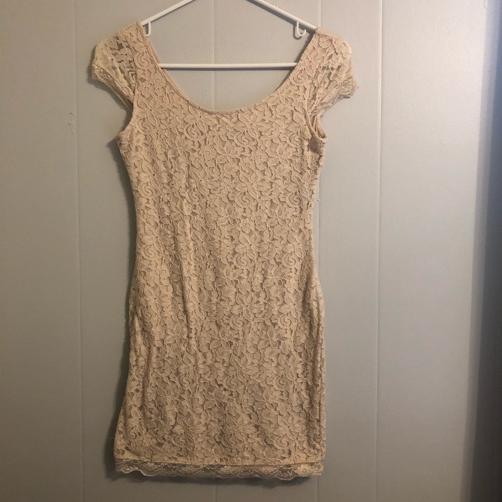 H&M lace dress